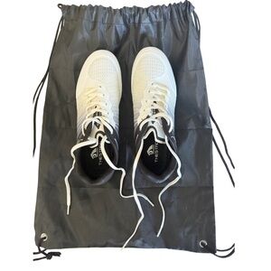 Thestron White black Track Shoes